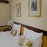 D. Luis Hotel