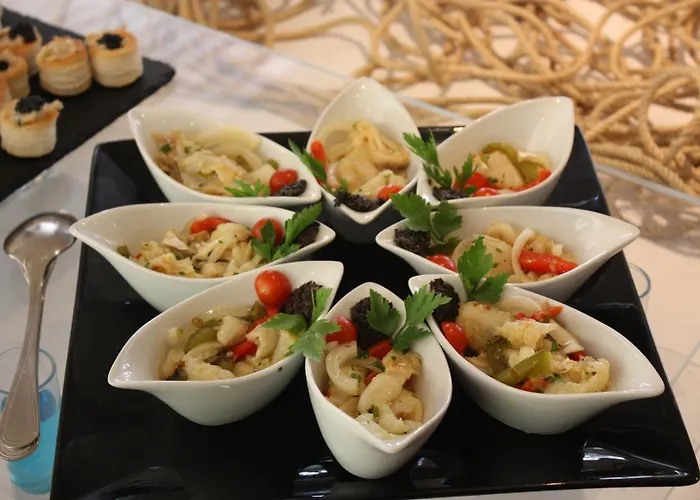 D. Luis فندق كويمبرا